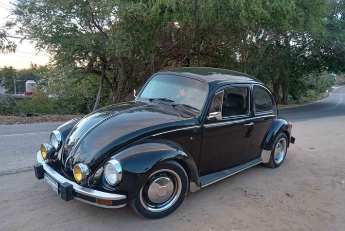 A black Volkswagen beetle in Mexico